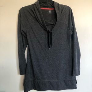 SOLD🤩 Champion 3/4 Top